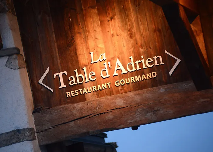 阿德里安酒店 酒店