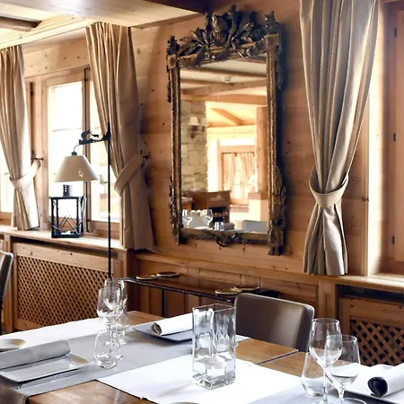 D'adrien Hotel