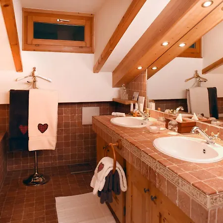D'adrien Hotel